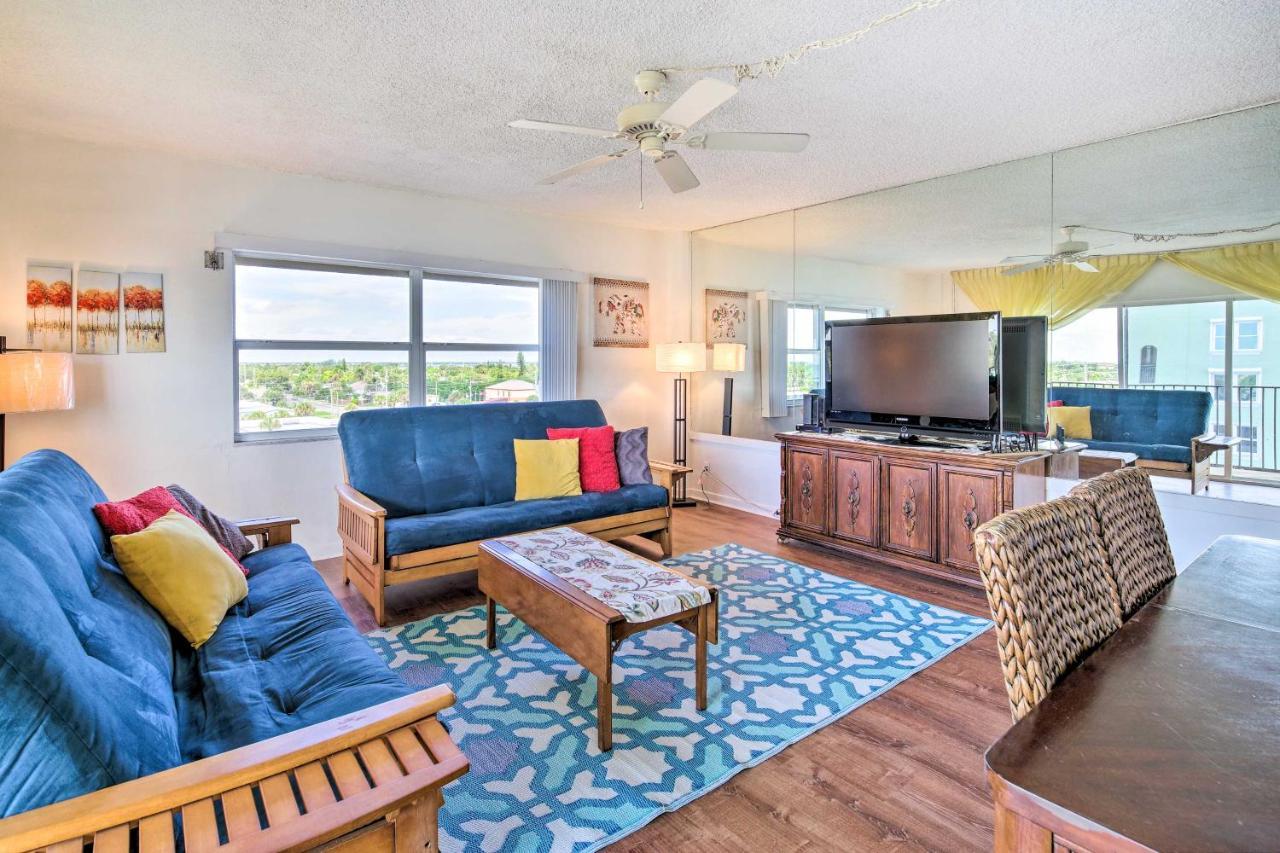 Pet-Friendly Satellite Beach Condo With Balcony! Exterior photo